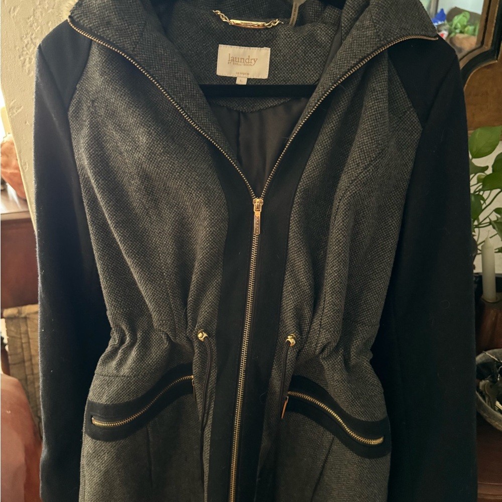 Laundry By Shelli Segal Women's Black and Gray Trench Coat